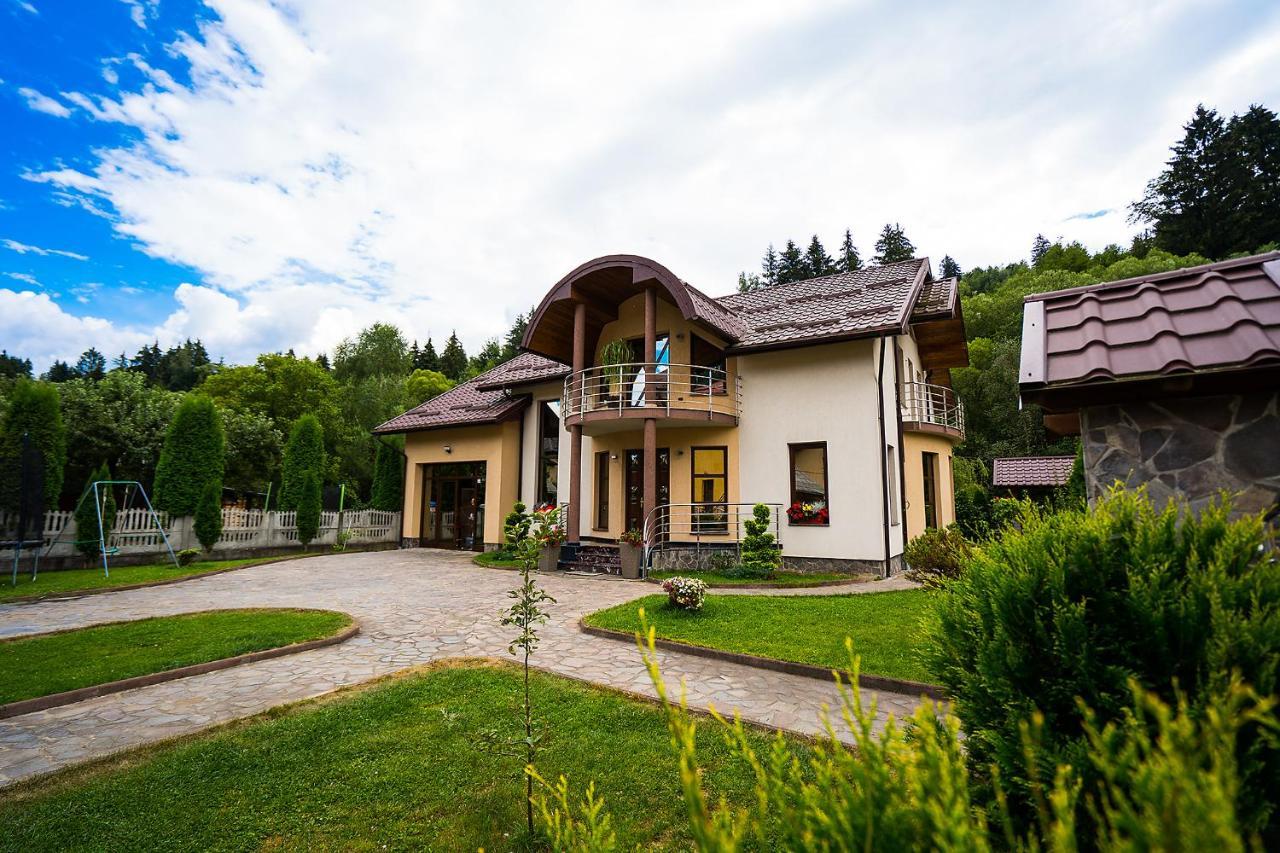 Casa Perla Nordului Hotel Moisei Exterior foto